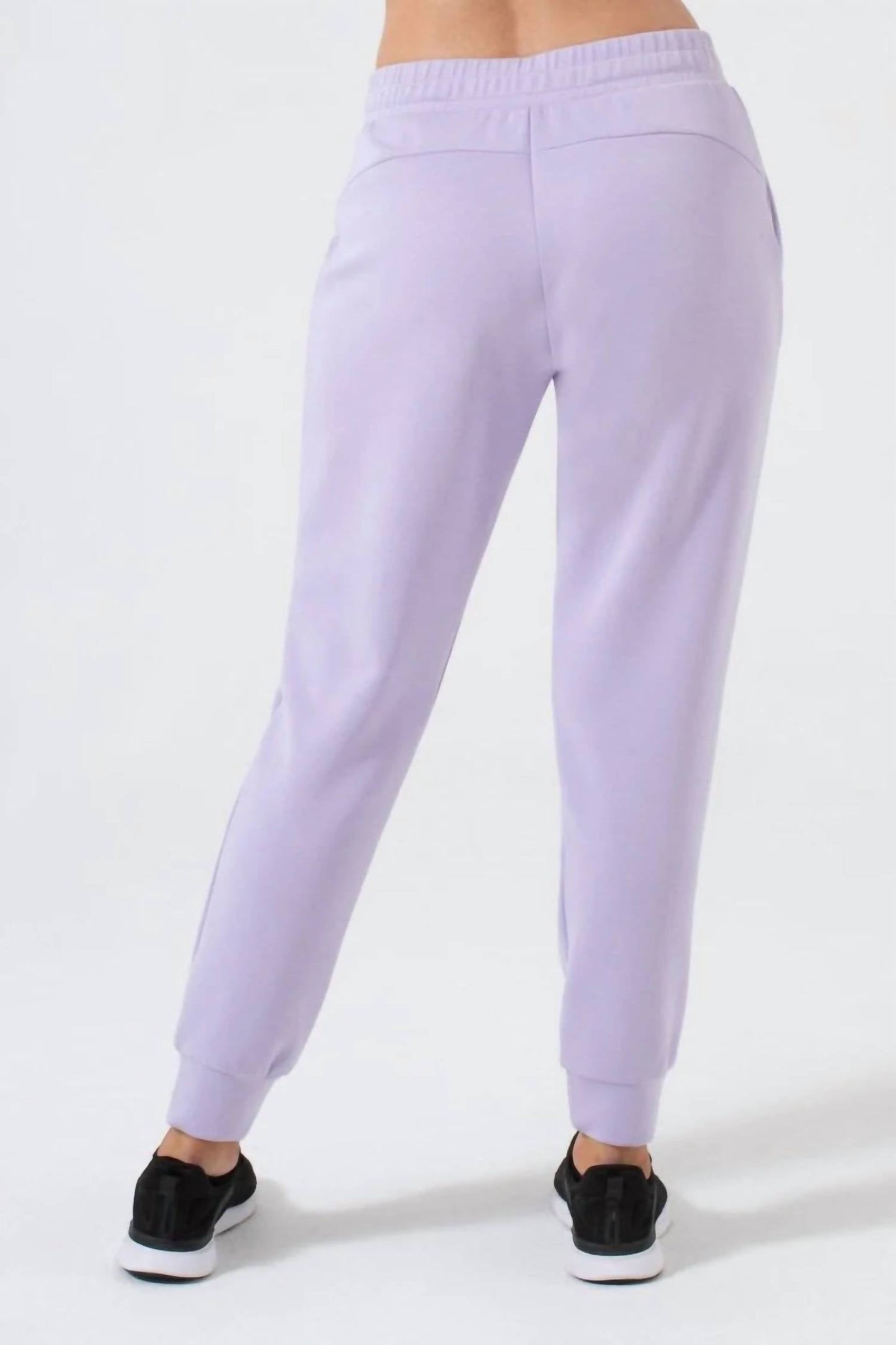 Active Sleek Jogger In Lilac