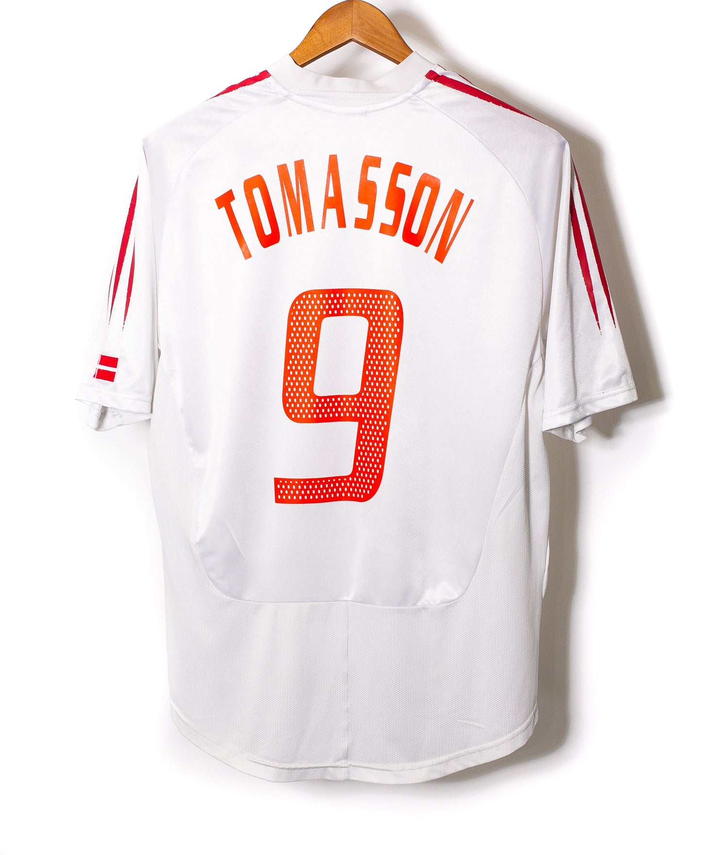 Denmark 2004-05 Tomasson Away Kit (M)