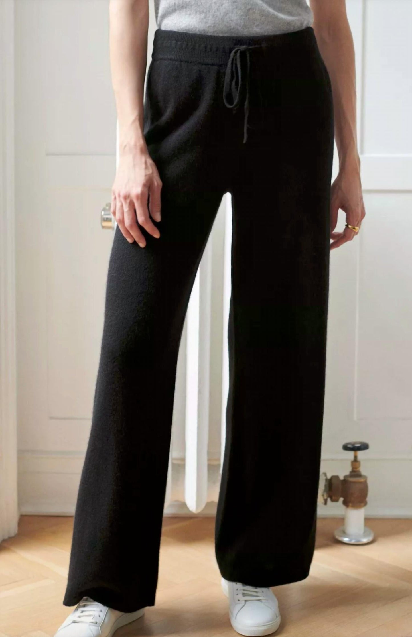 Cashmere Wide Leg Pant In Black