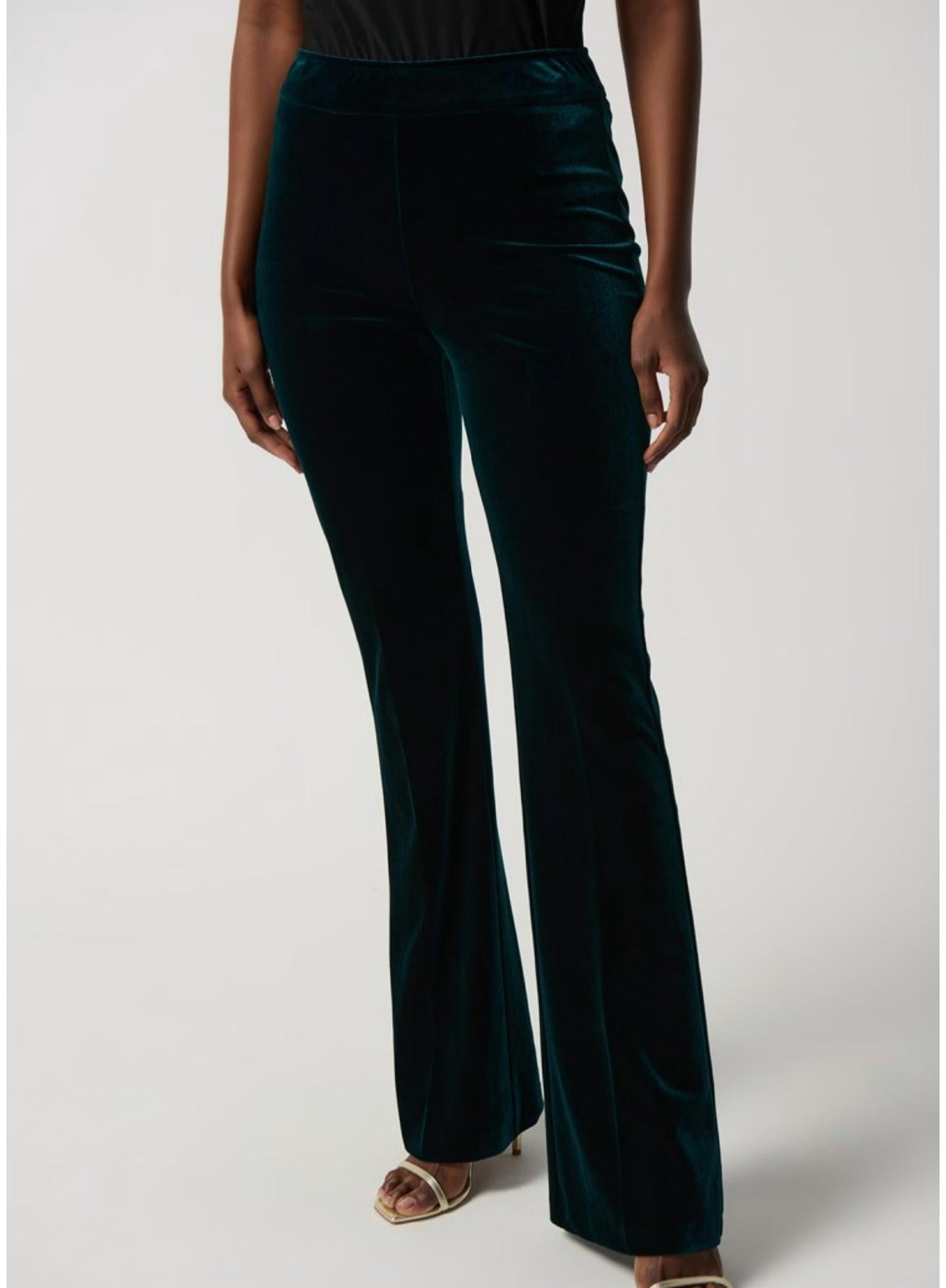 Velvet Flared Pull-On Pants 234289 In Dark Green