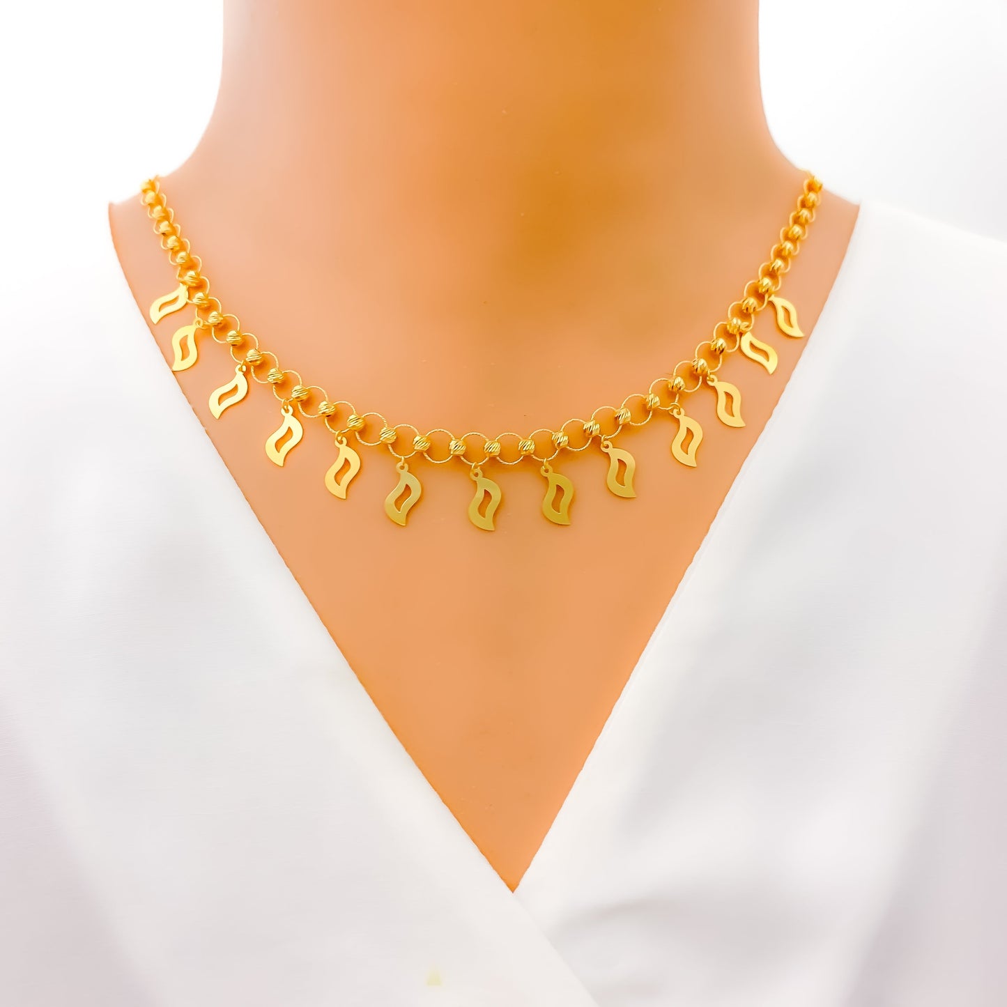 Delicate Leaf Charm 22K Gold Necklace Set