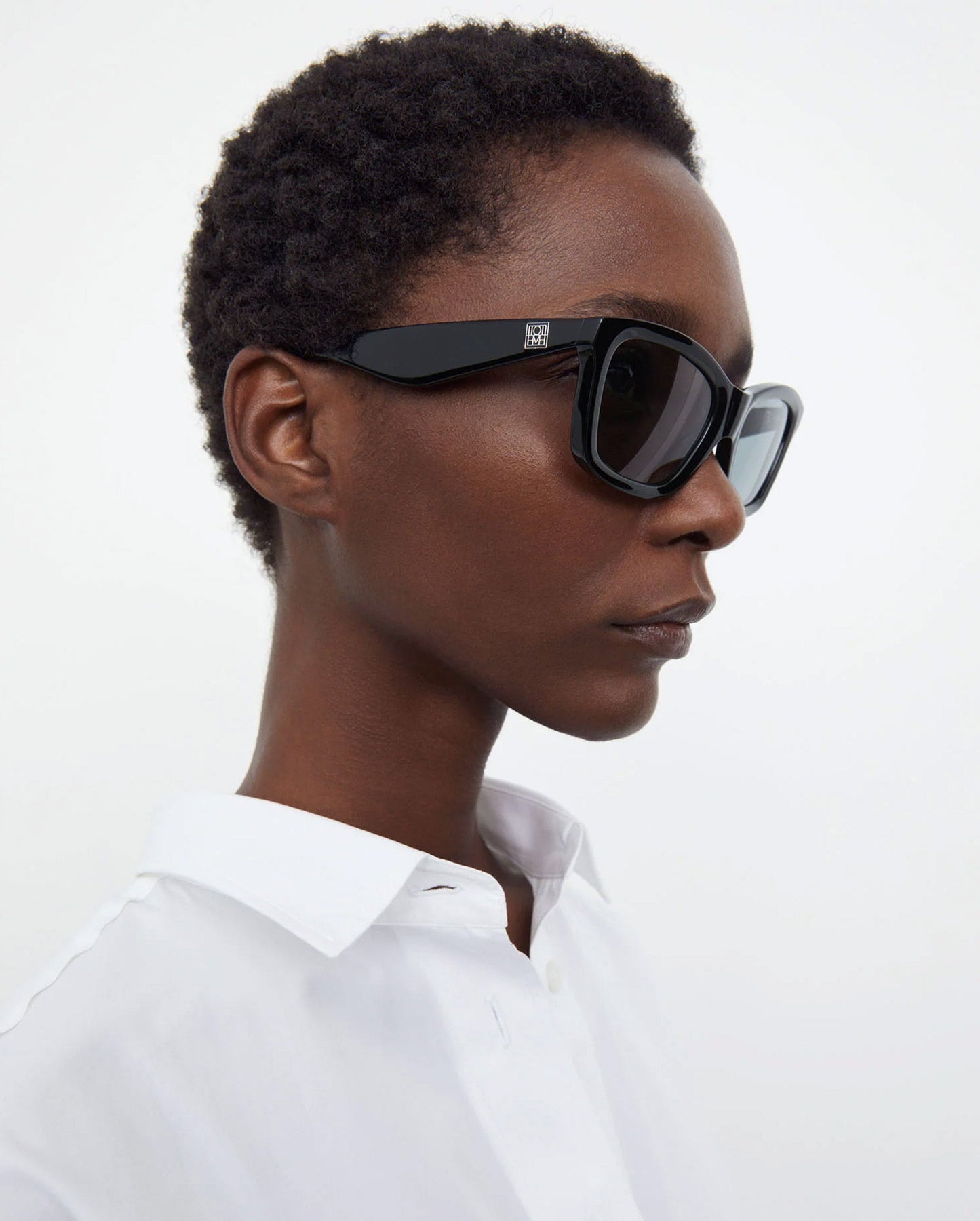 THE CLASSICS SUNGLASSES / BLACK